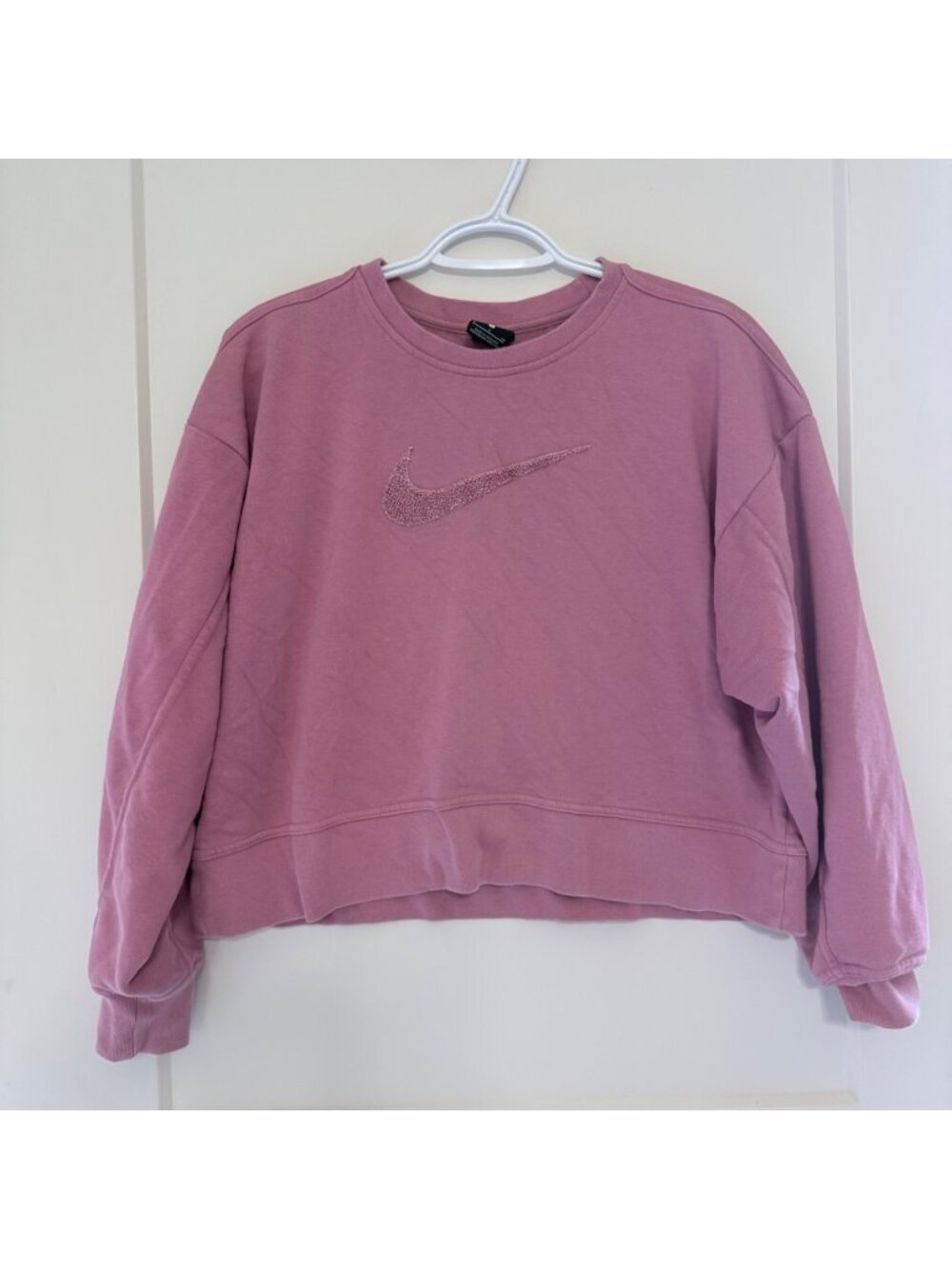 Nike Womens Dri-Fit Get Fit Swoosh Training Crew Sweatshirt Pink Crop Small